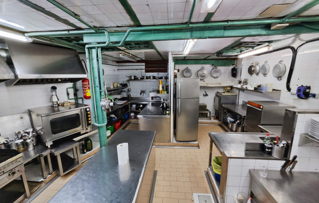 Traspaso - Bar Restaurante -
Barcelona - Clot