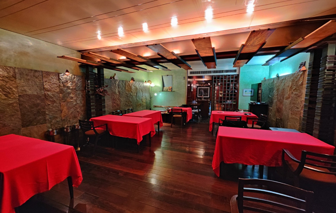 Traspaso - Bar Restaurante -
Barcelona - Clot