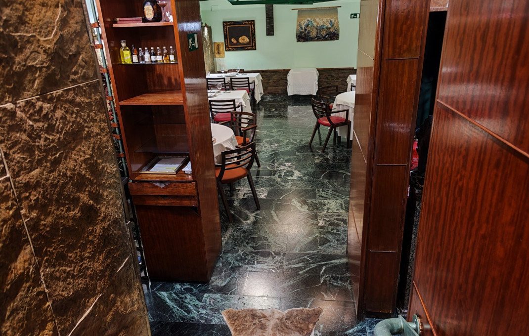 Traspaso - Bar Restaurante -
Barcelona - Clot