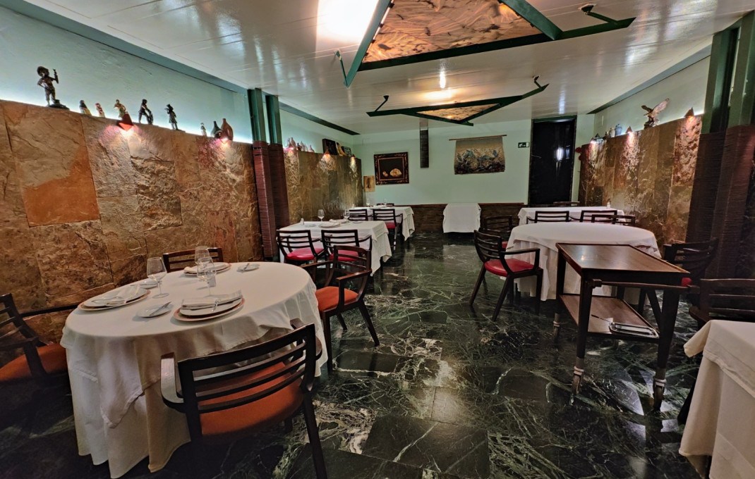 Traspaso - Bar Restaurante -
Barcelona - Clot