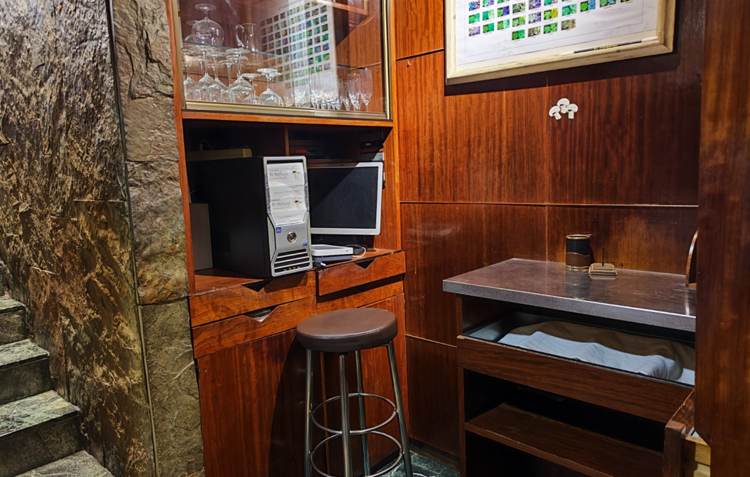 Traspaso - Bar Restaurante -
Barcelona - Clot