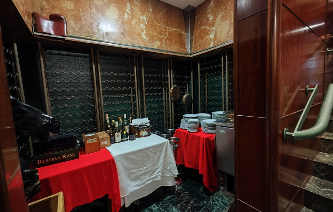 Traspaso - Bar Restaurante -
Barcelona - Clot