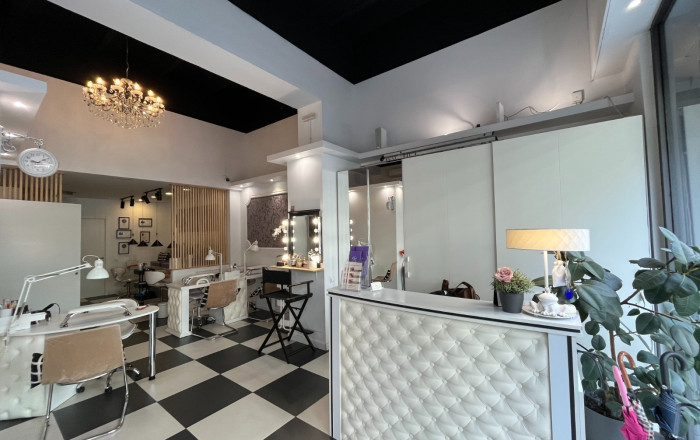 Traspaso - Peluquerias y Estetica -
Barcelona - Sarria-Sant Gervasi