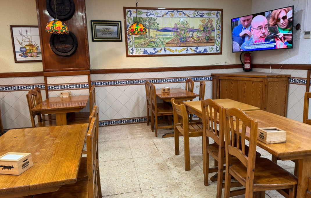 Traspaso - Bar Restaurante -
Barcelona - Gràcia