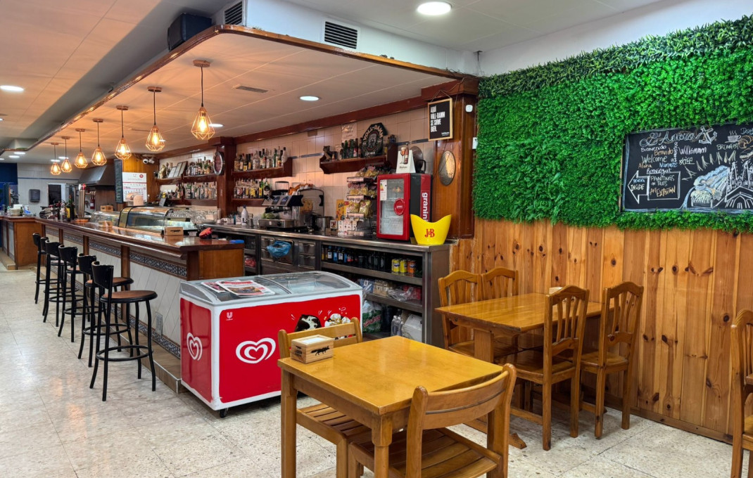 Traspaso - Bar Restaurante -
Barcelona - Gràcia