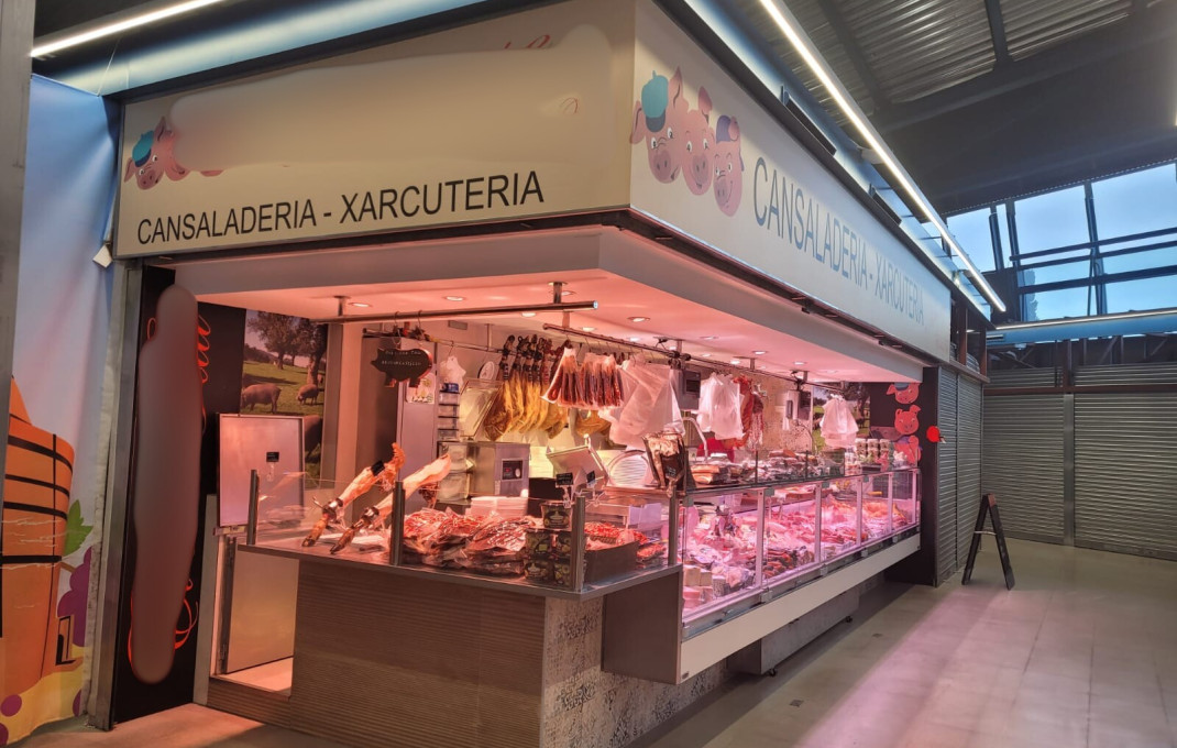 Venta - Parada de mercado -
Esplugues de Llobregat