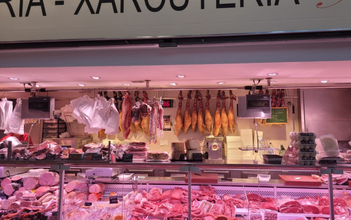 Venta - Parada de mercado -
Esplugues de Llobregat