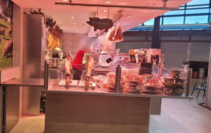 Venta - Parada de mercado -
Esplugues de Llobregat