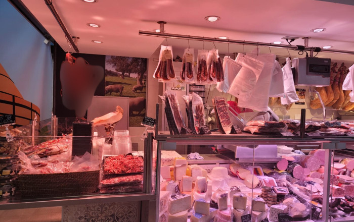 Venta - Parada de mercado -
Esplugues de Llobregat