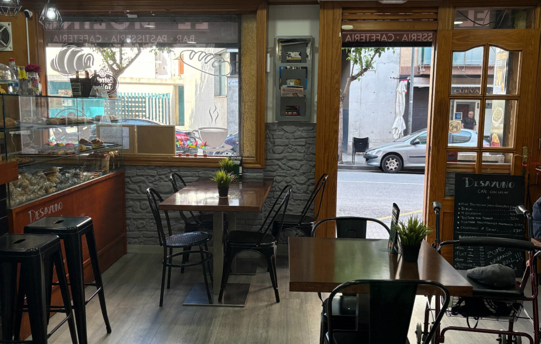 Traspaso - Bar-Cafeteria -
Esplugues de Llobregat - Can Vidalet