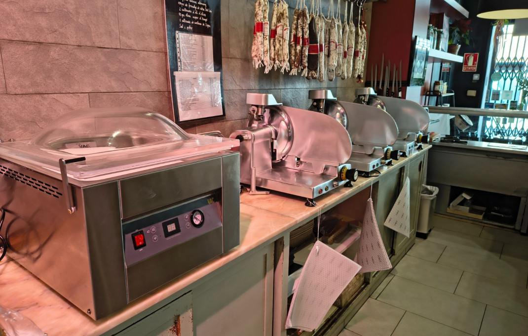 Traspaso - Tienda Alimentacion  -
Vilanova i la Geltrú