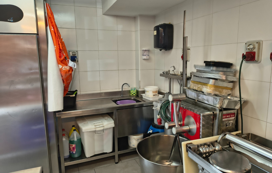 Traspaso - Tienda Alimentacion  -
Vilanova i la Geltrú