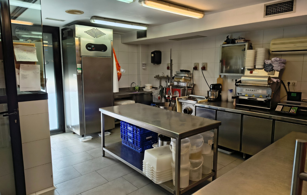 Traspaso - Tienda Alimentacion  -
Vilanova i la Geltrú