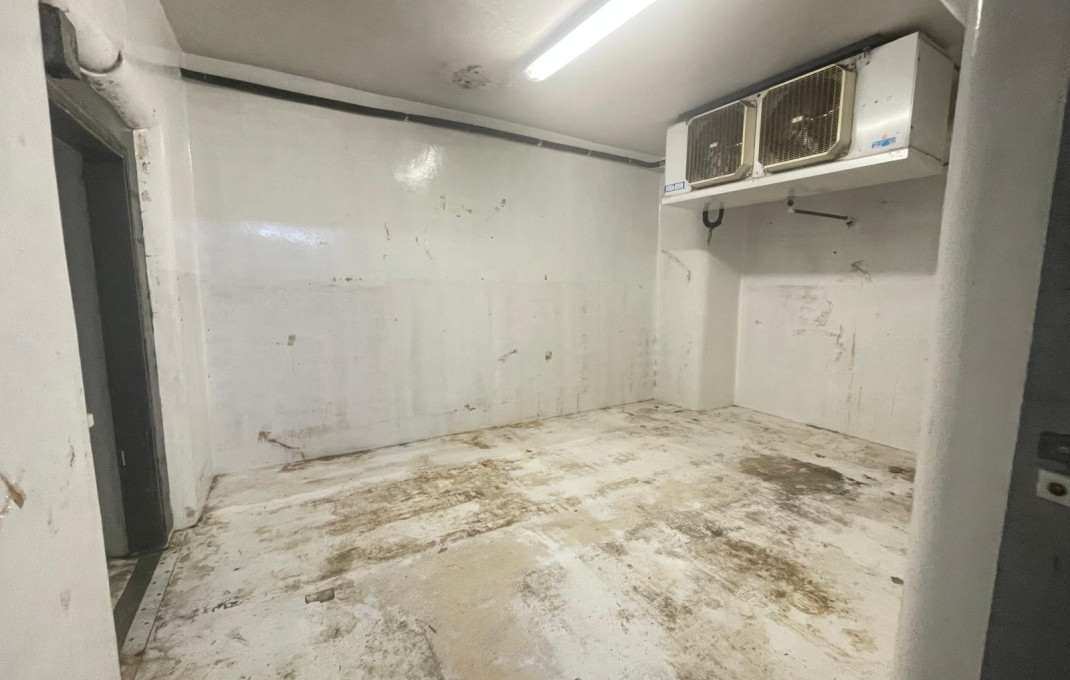 Alquiler - Local comercial -
Barcelona - Gràcia