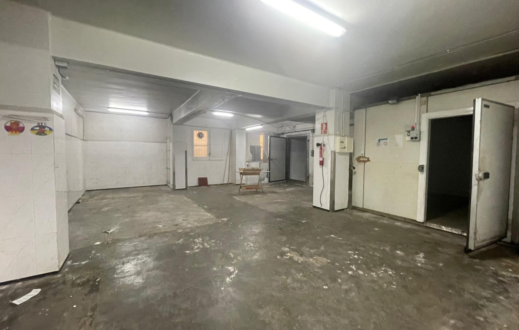 Alquiler - Local comercial -
Barcelona - Gràcia