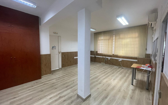 Venta - Local comercial -
Barcelona - Gràcia