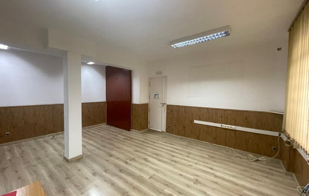Venta - Local comercial -
Barcelona - Gràcia