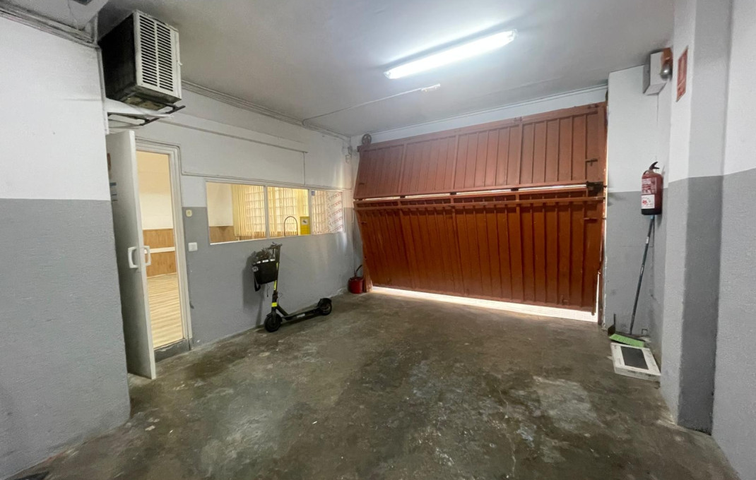 Venta - Local comercial -
Barcelona - Gràcia