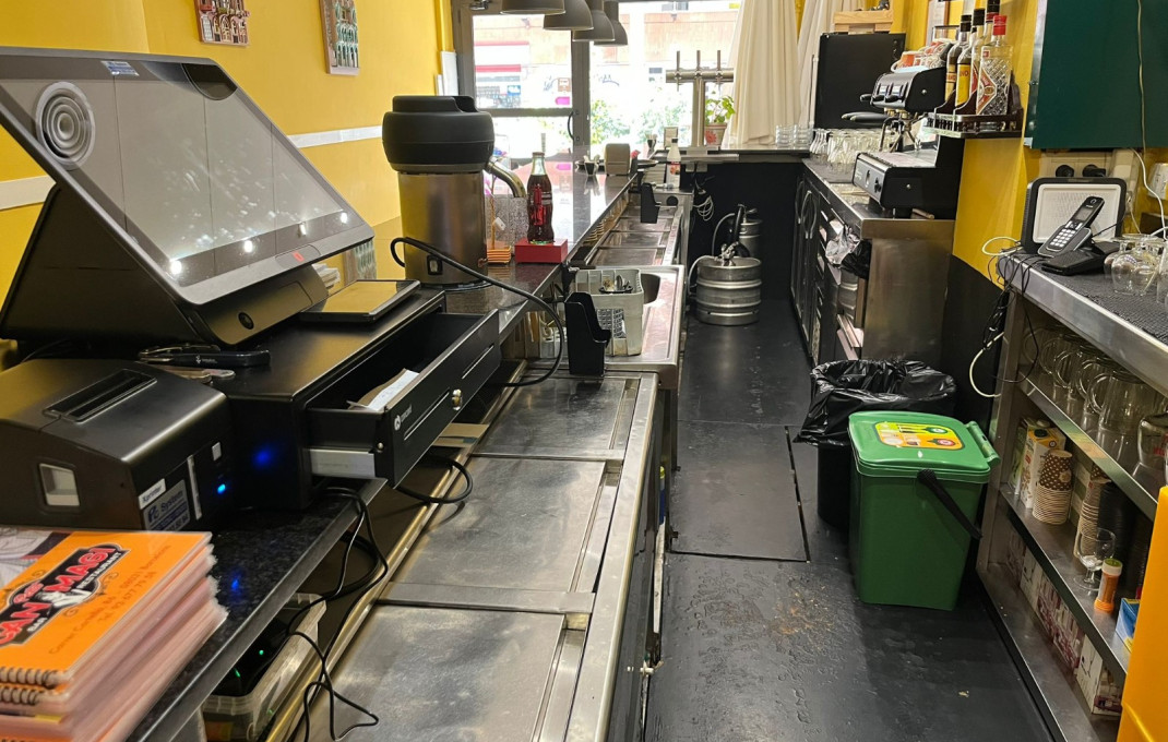 Traspaso - Bar Restaurante -
Barcelona - Nou Barris