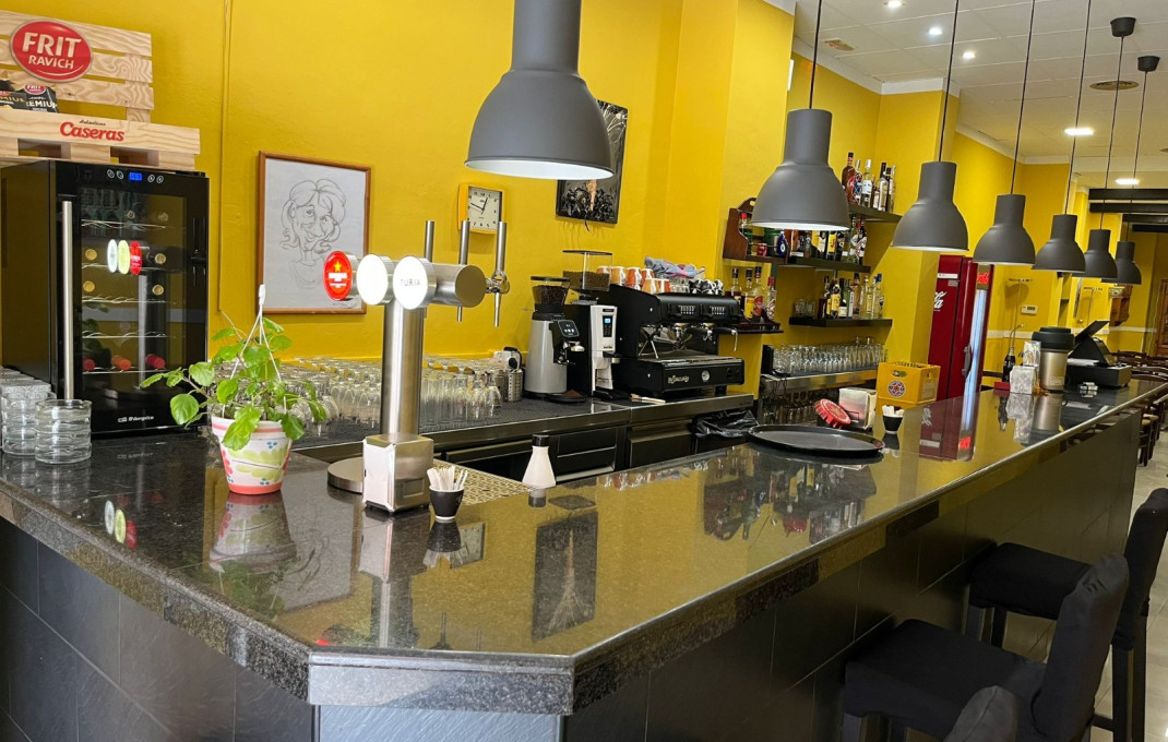 Traspaso - Bar Restaurante -
Barcelona - Nou Barris