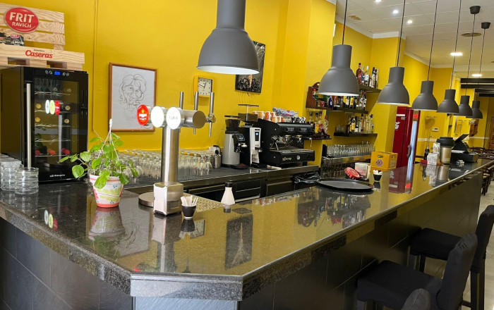 Traspaso - Bar Restaurante -
Barcelona - Nou Barris