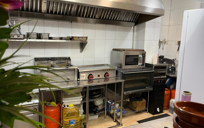 Traspaso - Bar Restaurante -
Barcelona - Nou Barris