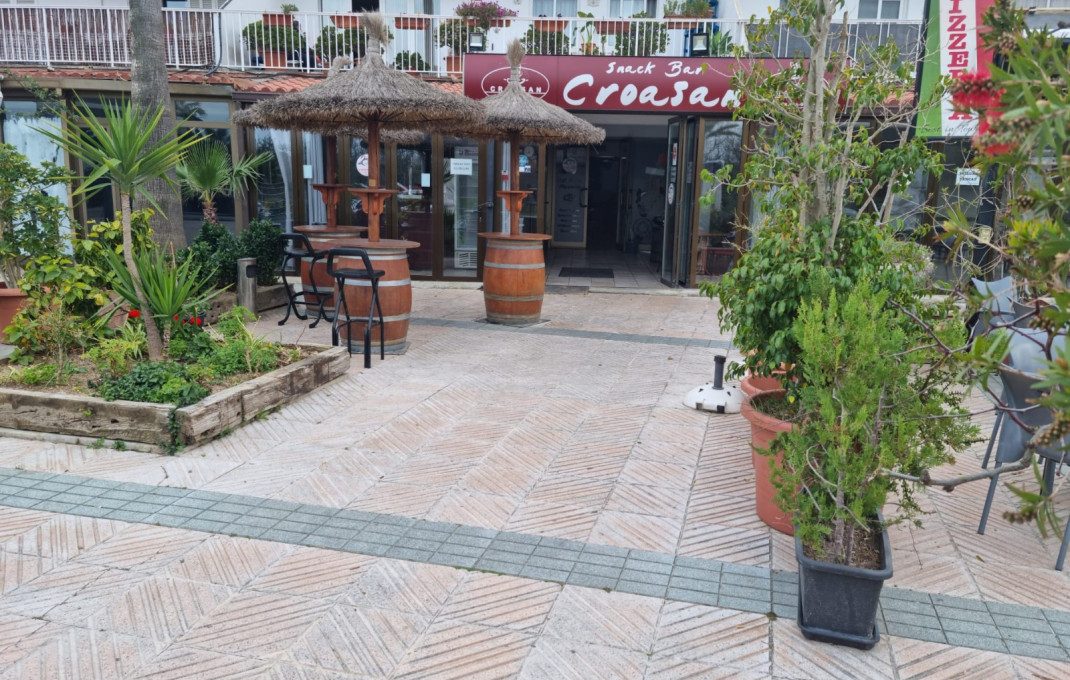Traspaso - Bar Restaurante -
Alcudia - Puerto Alcudia