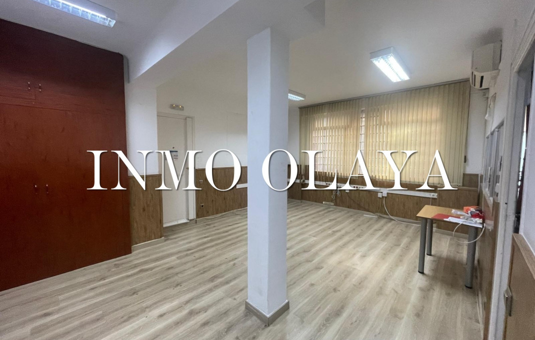 Venta - Local comercial -
Barcelona - Gràcia