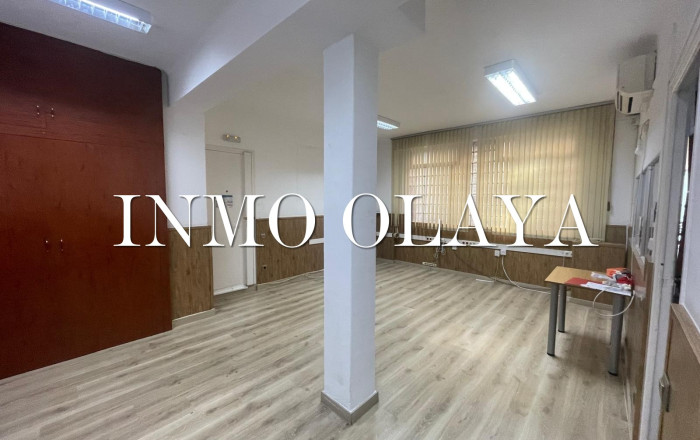 Venta - Local comercial -
Barcelona - Gràcia