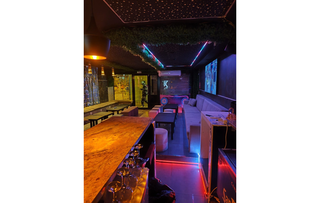 Traspaso - Bar-Cafeteria -
Barcelona - Sants