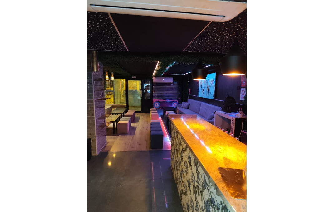 Traspaso - Bar-Cafeteria -
Barcelona - Sants