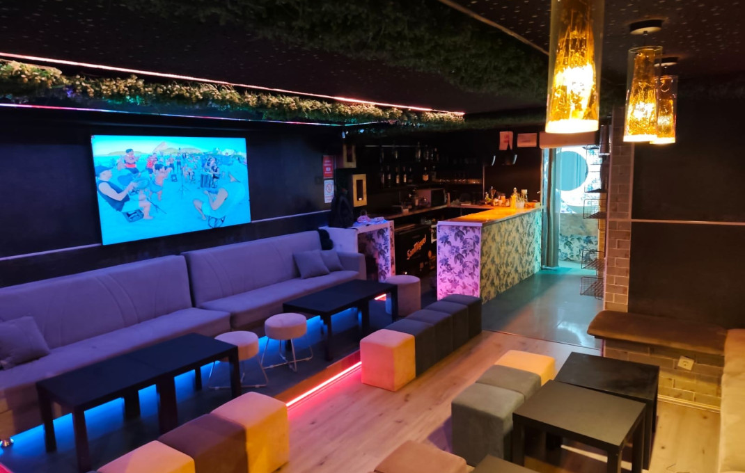 Traspaso - Bar-Cafeteria -
Barcelona - Sants