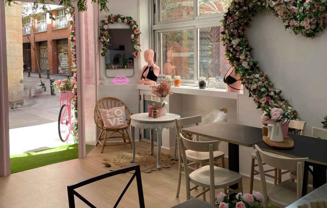 Traspaso - Bar Restaurante -
Barcelona - Raval