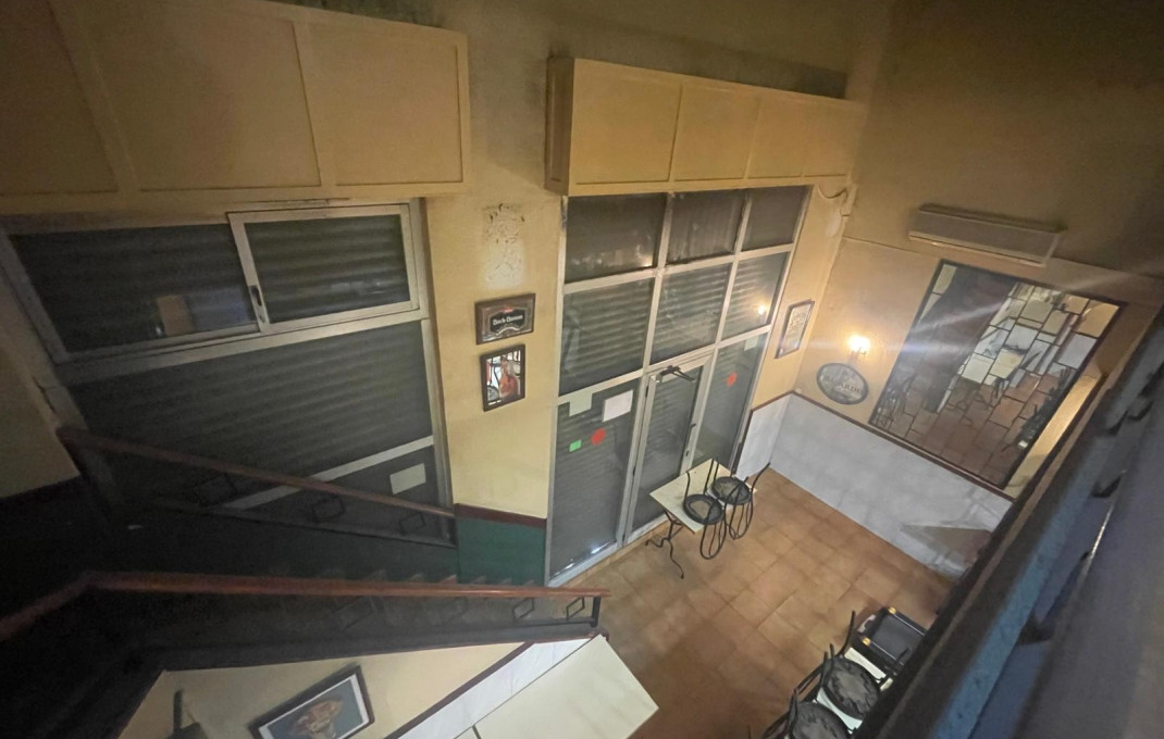 Venta - Local comercial -
Barcelona - Gràcia