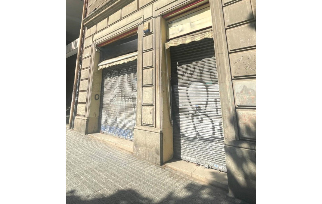 Venta - Local comercial -
Barcelona - Gràcia