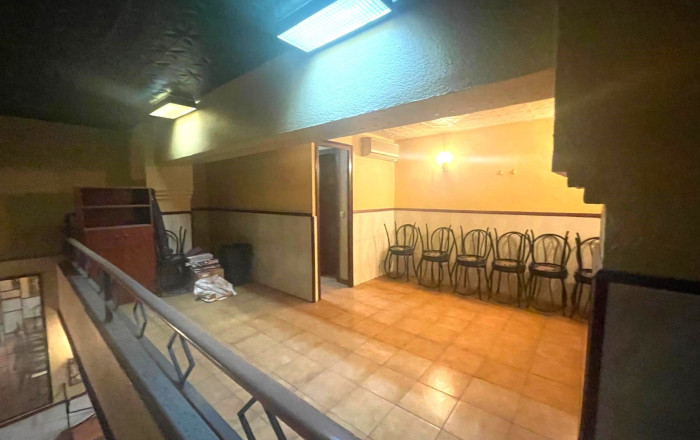 Venta - Local comercial -
Barcelona - Gràcia