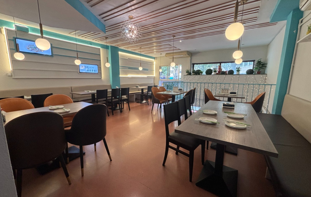 Traspaso - Restaurante -
Barcelona - Eixample