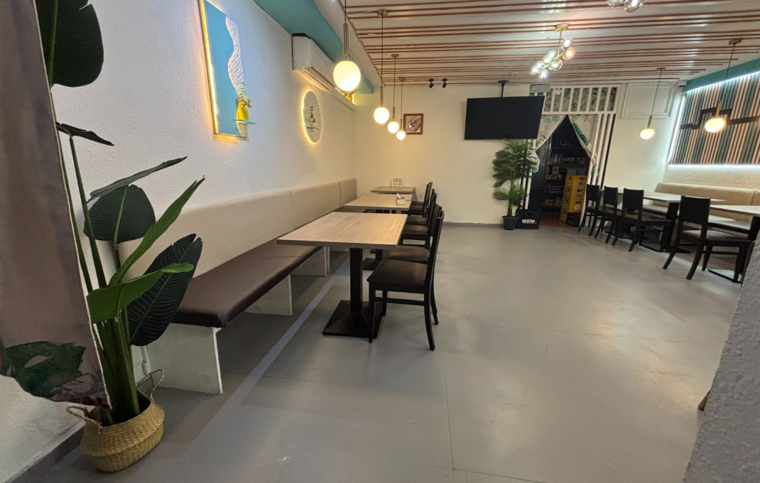 Traspaso - Restaurante -
Barcelona - Eixample