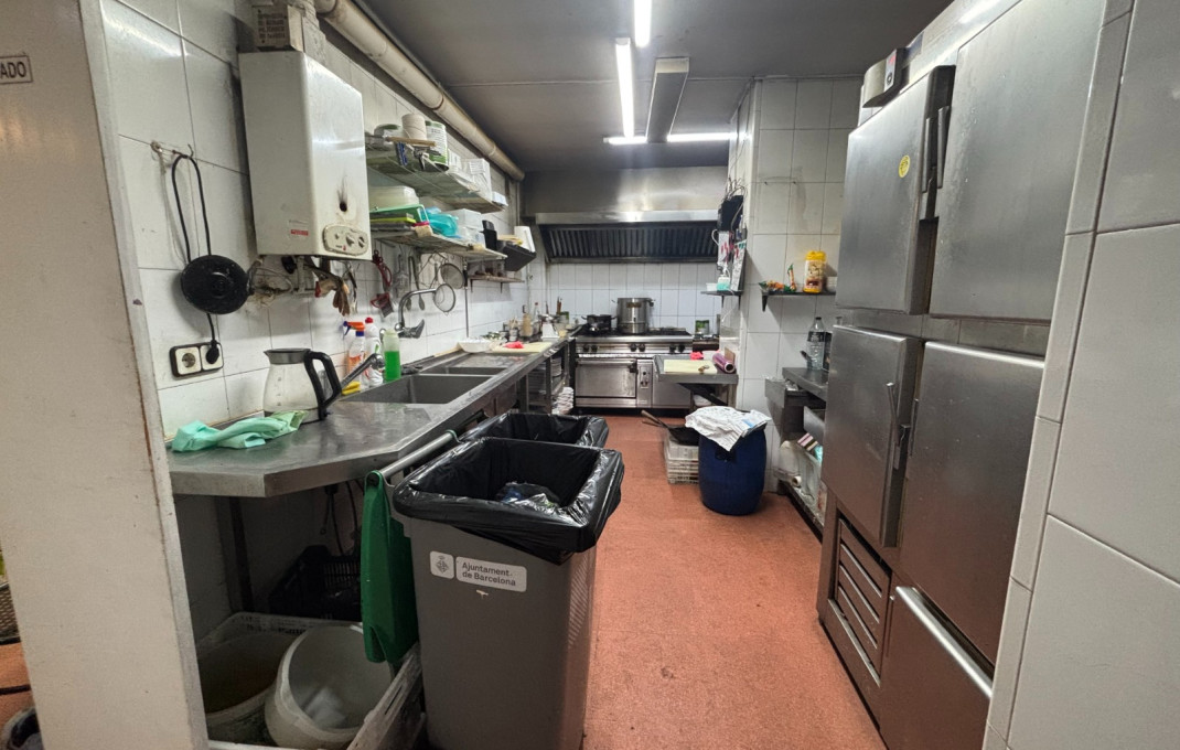 Traspaso - Restaurante -
Barcelona - Eixample