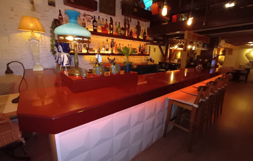 Traspaso - Bar Restaurante -
Barcelona - Eixample