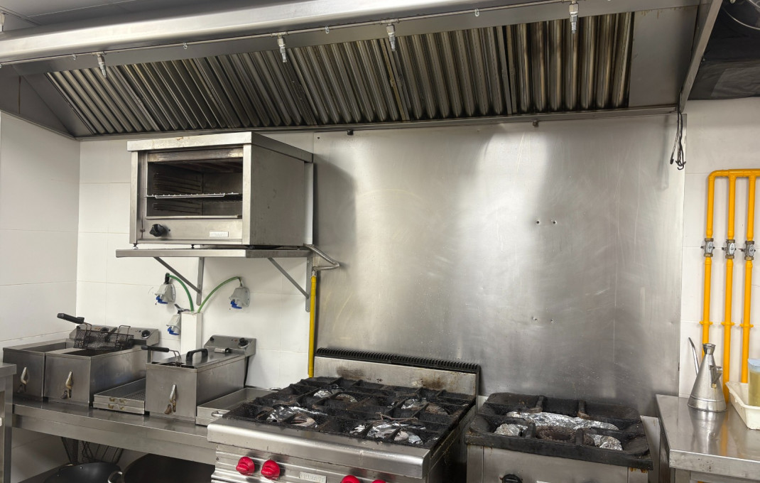 Traspaso - Take Away -
Castelldefels