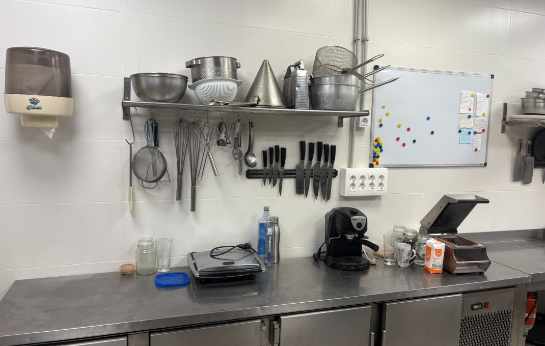 Traspaso - Take Away -
Castelldefels