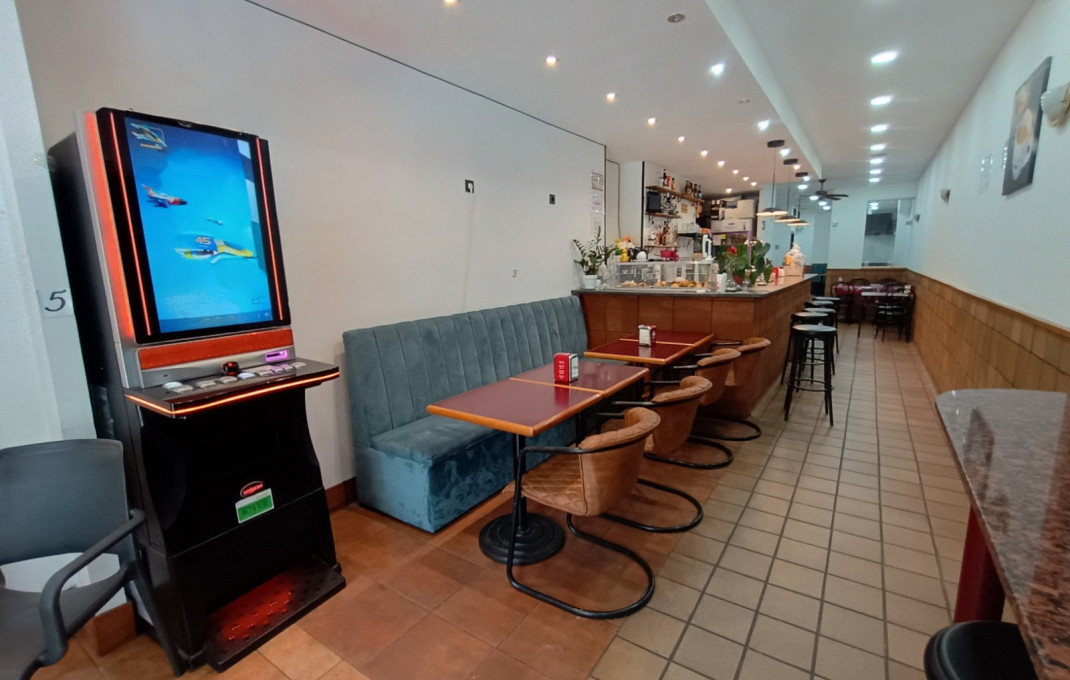 Traspaso - Bar Restaurante -
Barcelona - Les corts