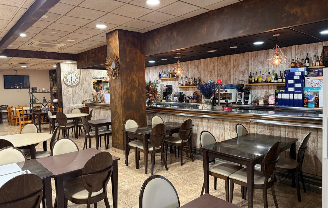 Traspaso - Bar Restaurante -
Cerdanyola del Vallès - Serraparera