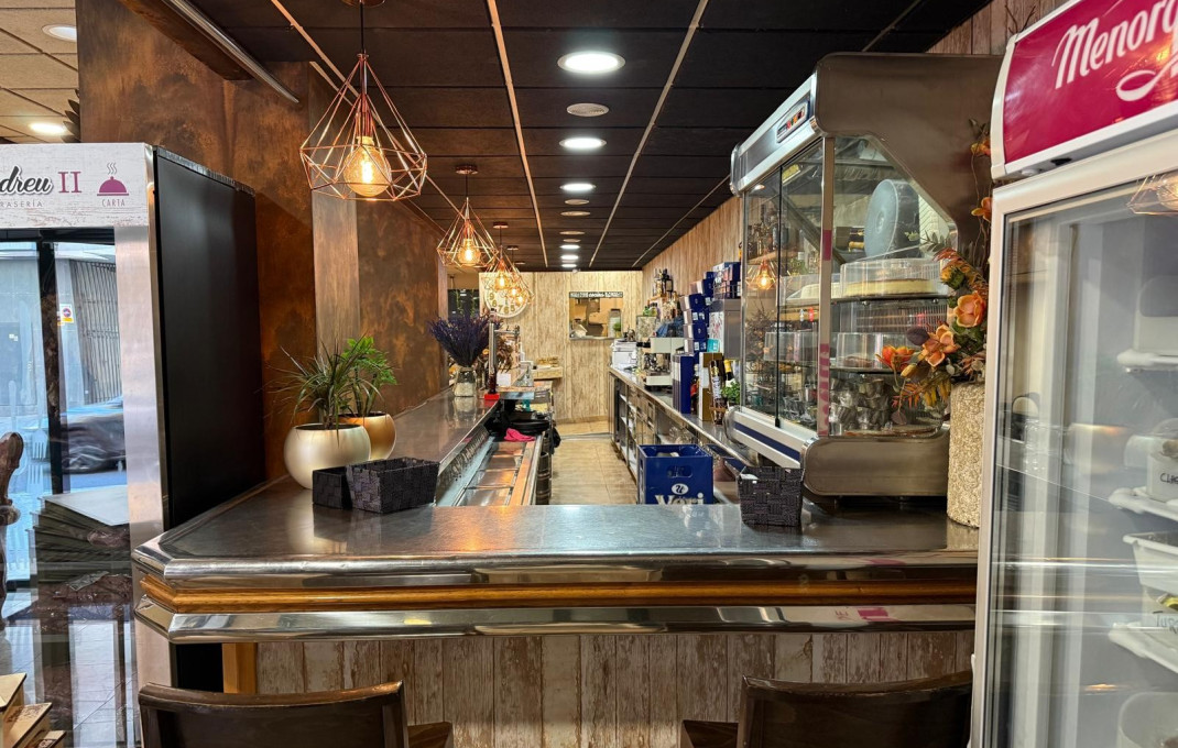 Traspaso - Bar Restaurante -
Cerdanyola del Vallès - Serraparera