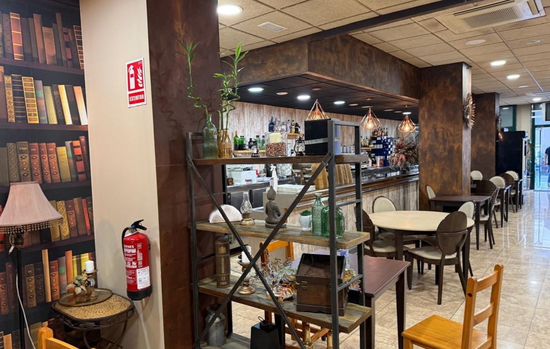 Traspaso - Bar Restaurante -
Cerdanyola del Vallès - Serraparera