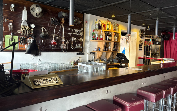 Traspaso - Bar Copas Musical -
Castelldefels