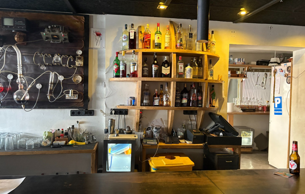 Traspaso - Bar Copas Musical -
Castelldefels