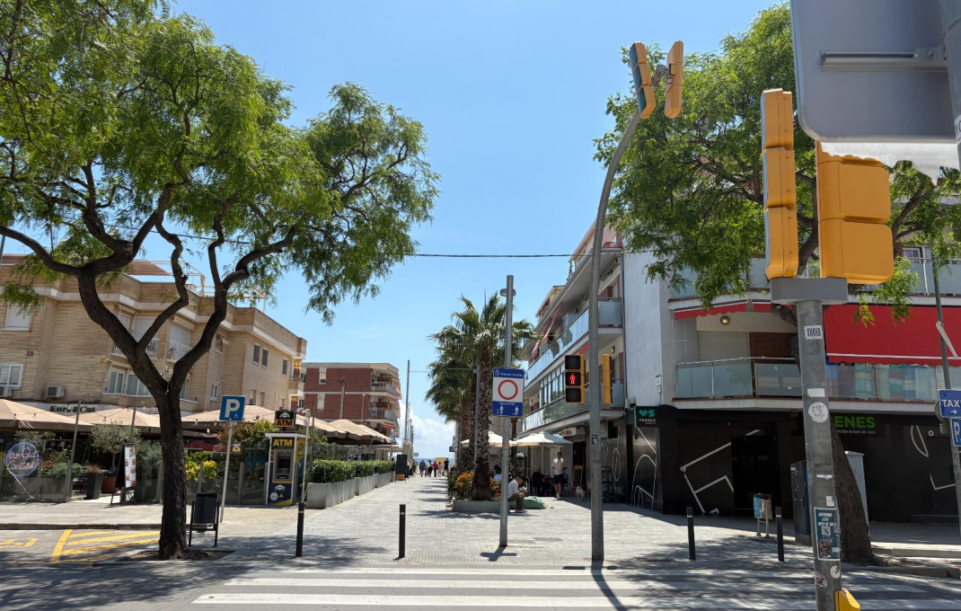 Traspaso - Bar Copas Musical -
Castelldefels