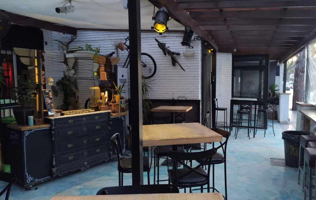 Traspaso - Bar Copas Musical -
Castelldefels